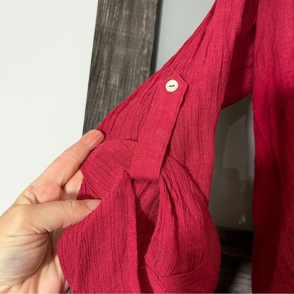 Zac & Rachel Gauzy Red Button Up Roll Tab Sleeves Women's 2X - Picture 3 of 8